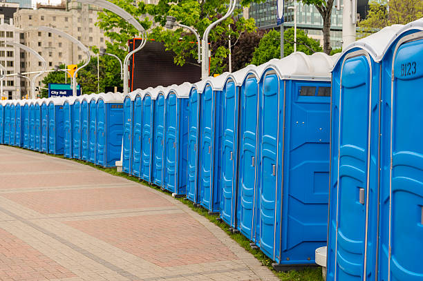 Best Deluxe Portable Toilet Rental  in Englewood Cliffs, NJ